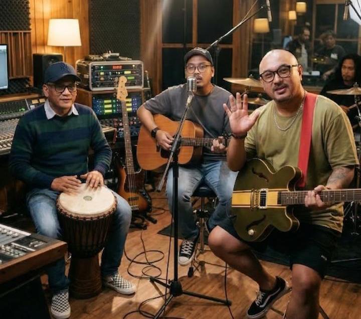 Siap Tembus Industri Musik Nasional, Langit Cerah Band Bangkitkan Karya Lama